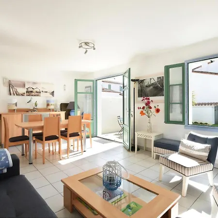 Maison La Couarde-sur-mer, 6 Pieces, 6 Personnes - Fr-1-258-3 Дом отдыха *