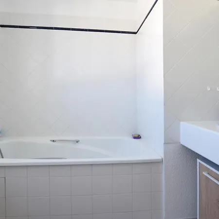 Maison La Couarde-sur-mer, 6 Pieces, 6 Personnes - Fr-1-258-3 *