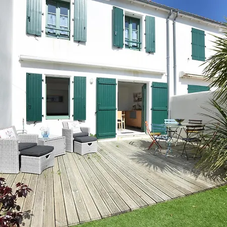 Дом отдыха Maison La Couarde-sur-mer, 6 Pieces, 6 Personnes - Fr-1-258-3 *